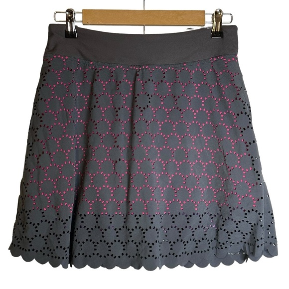 Title Nine Nimblene Illusion Skort Gray Pink Laser Cut TN-150977 Size Small - Picture 1 of 12